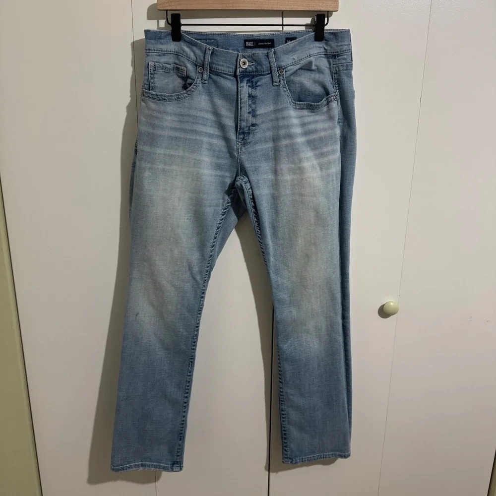 BKE Jake Straight Jeans Mens 34x30 Light Wash Coolmax Stretch ABS16387